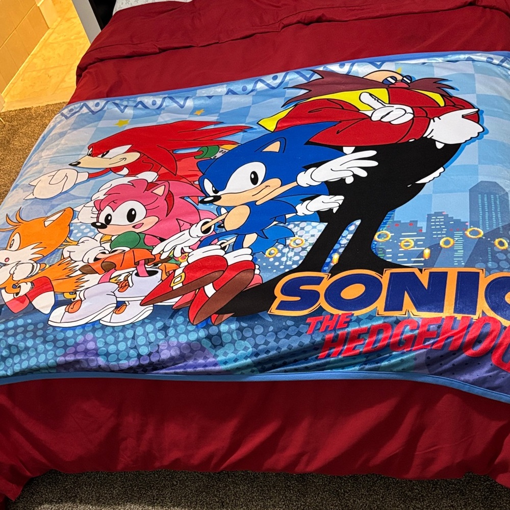 Sonic the Hedgehog Kids Bed Throw - Blue & Red